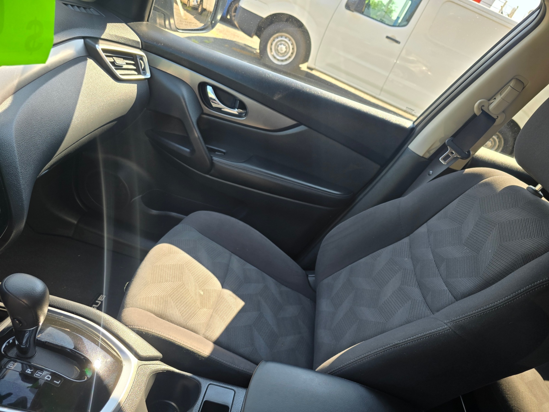 2016 Nissan Rogue SV AWD photo 5 for sale at George Church Inc in Fanwood, NJ