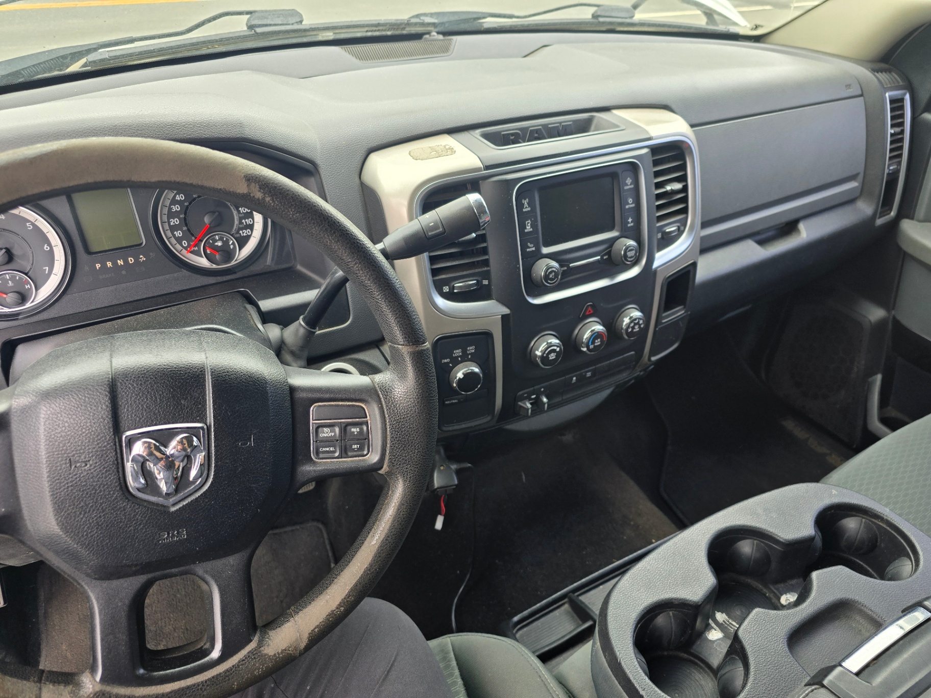 2016 Ram 2500 Heavy Duty HEMI 5.7L 4WD photo 6 for sale at George Church Inc in Fanwood, NJ